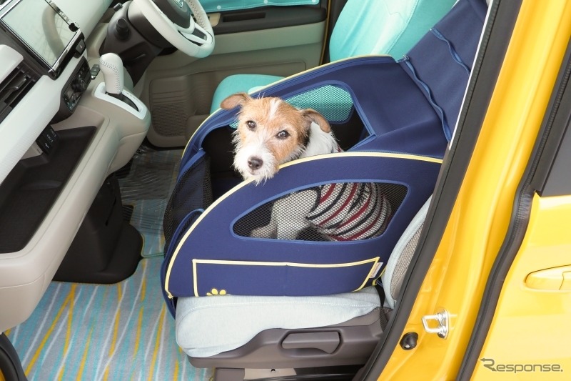 専用アクセサリーで一味違う、ホンダ N-BOX ドライブ旅行…愛犬用グッズもお役立ち | レスポンス（Response.jp）