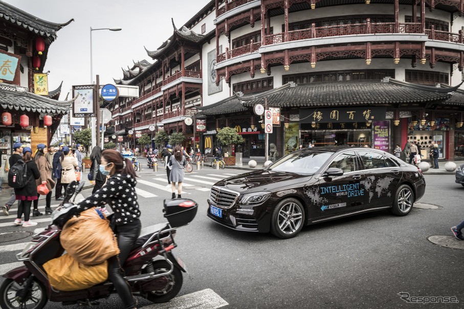 中国上海でテストを開始したメルセデスの自動運転車