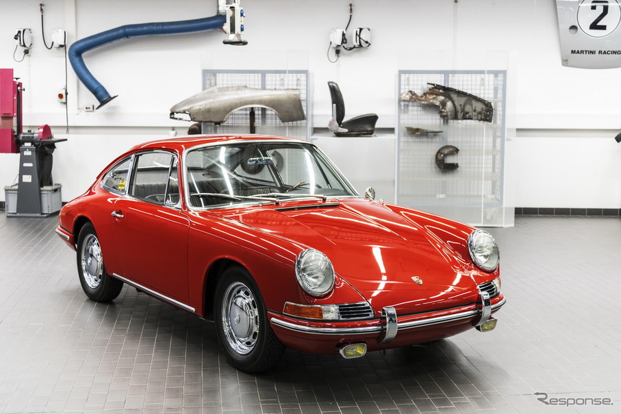 ポルシェミュージアムに収蔵された1964年製ポルシェ911（901）