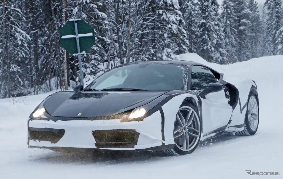 フェラーリ 488GTB 高性能モデルのテスト車両 スクープ写真