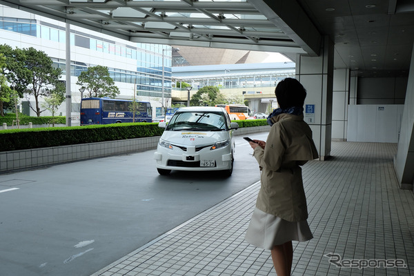 自動運転車両到着の様子（有明エリア）