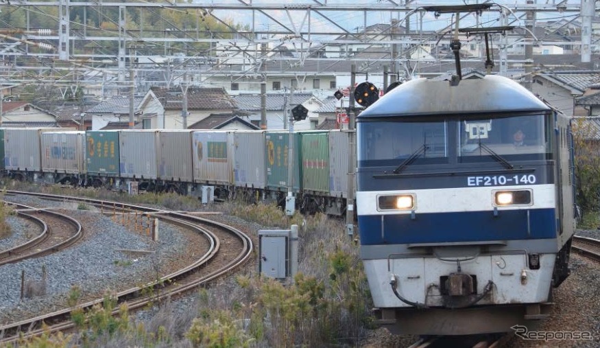 関東～九州間の貨物列車では東京貨物ターミナル発福岡貨物ターミナル行き5073列車の岡山貨物ターミナル以西が当面運休となる。