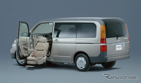 国際福祉機器展「売れてるクルマは良いクルマ」---ホンダ『ストリーム』介護車