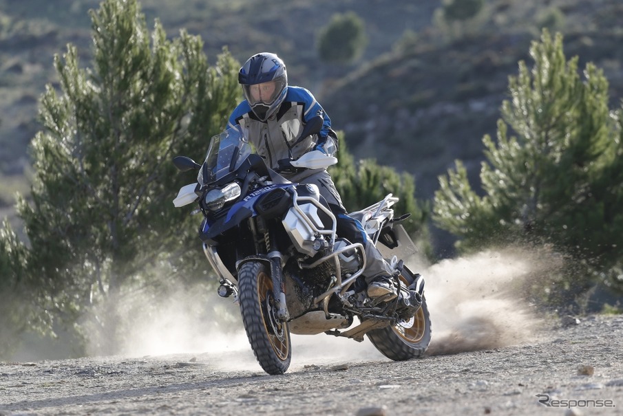 Bmw R1250gsアドベンチャー 発売へ 30リットル大容量タンクを採用 レスポンス Response Jp Bmw R1250gsアドベンチャー 発売へ 30リットル大容量タンクを採用 レスポンス Response Jp