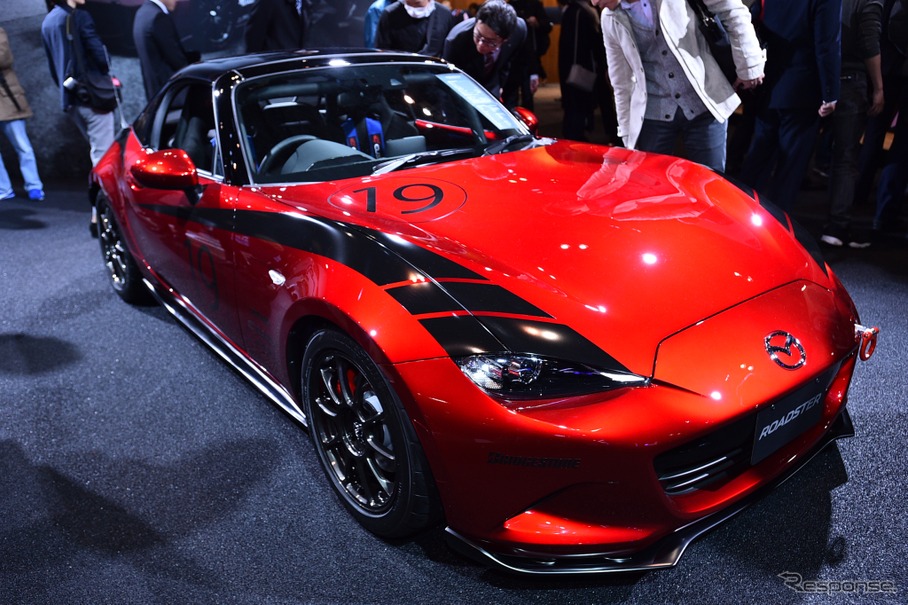マツダは着脱式ハードトップを備えたロードスターを展示 東京オートサロン19 詳細画像 レスポンス Response Jp マツダは着脱式ハードトップを備えたロードスターを展示 東京オートサロン19 詳細画像 レスポンス Response Jp
