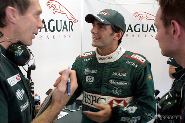 デラロサが結婚、ハネムーンの行き先は……?