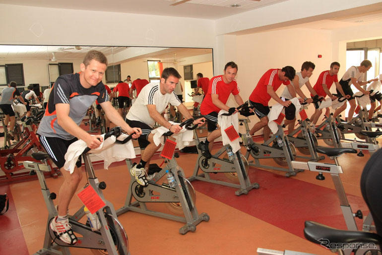 ポルシェのワークスドライバーがフィットネスキャンプに参加