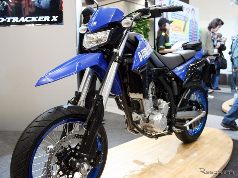 【東京モーターサイクルショー08】カワサキ…発売間近の KLX250 と D-TRACKER X