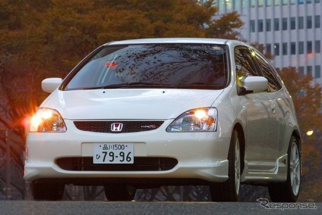 【試乗+価格調査(ホンダ・シビックTYPE R)】21世紀も走り屋から拍手喝采が沸き上がる --- (試乗編)