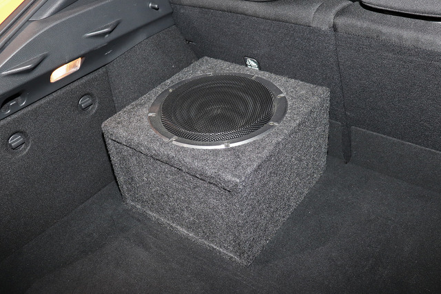 カーオーディオ 取り付け ユニットサブウーファーの導入時に掛かるコスト レスポンス Response Jp