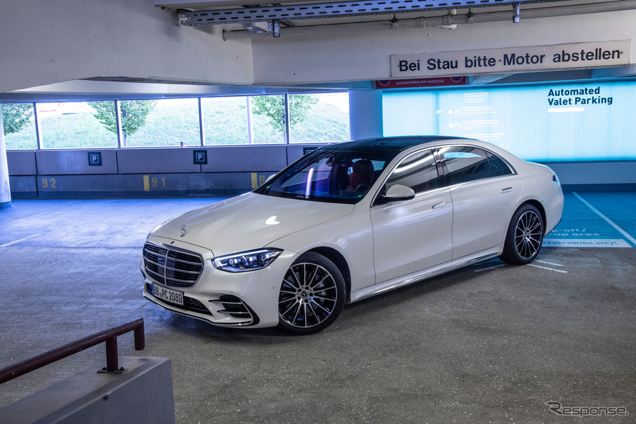 メルセデスベンツ Sクラス 新型を使った自動駐車の実証実験