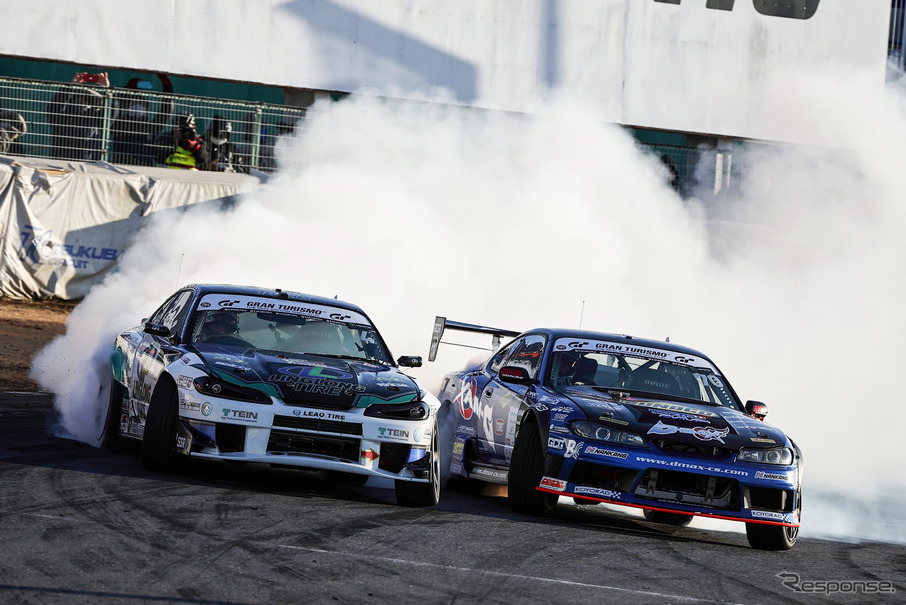 D1gp 最終戦 小橋正典が最年少チャンピオンに 最終戦で5勝目 有終の美 レスポンス Response Jp D1gp 最終戦 小橋正典が最年少チャンピオンに 最終戦で5勝目 有終の美 レスポンス Response Jp