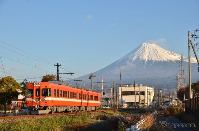 静岡県の岳南電車に初の夜行列車 吉原 岳南江尾間を2往復 5月8日 レスポンス Response Jp