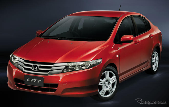 ホンダ、インドで3代目となる新型シティを発表