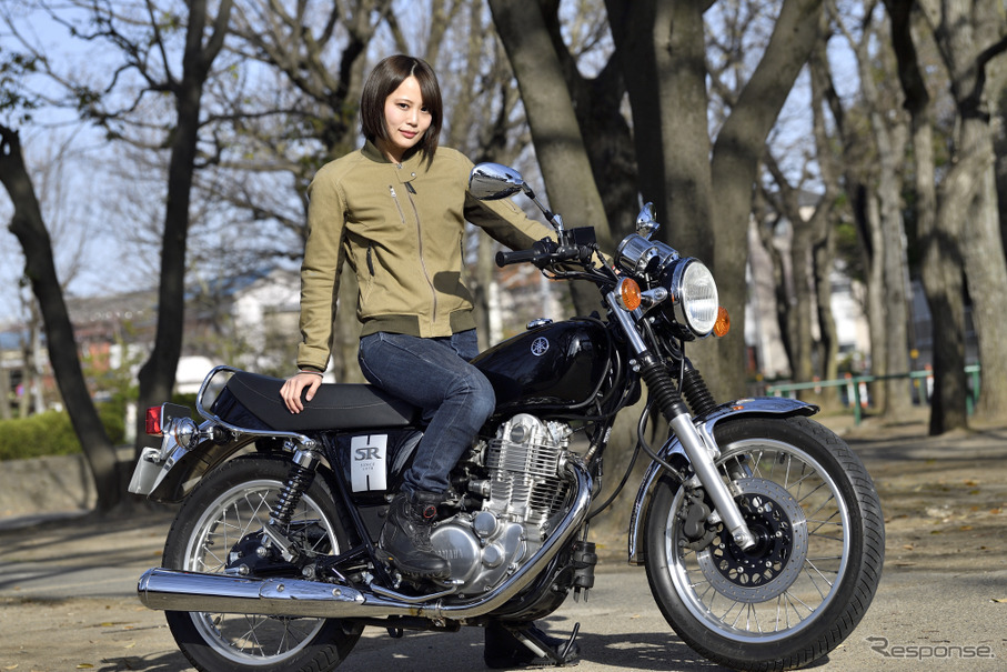ヤマハ Sr400 試乗 キックスタートは女子には大変 レトロな振動も 楽しい 小鳥遊レイラ レスポンス Response Jp ヤマハ Sr400 試乗 キックスタートは女子には大変 レトロな振動も 楽しい 小鳥遊レイラ レスポンス Response Jp