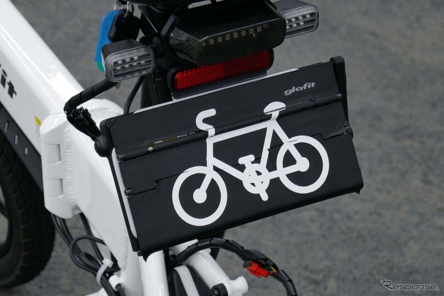 原付ナンバー隠して自転車にチェンジ Glafitが モビチェン 披露 レスポンス Response Jp 原付ナンバー隠して自転車にチェンジ Glafitが モビチェン 披露 レスポンス Response Jp
