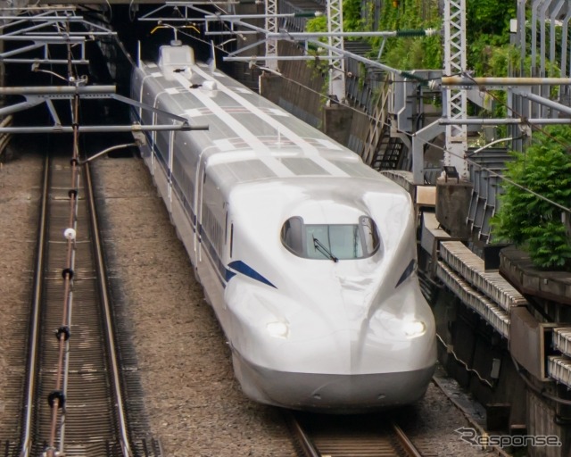 新幹線の運転席に簡易トイレを Jr北海道のインシデントは減少 赤羽国交相会見 レスポンス Response Jp