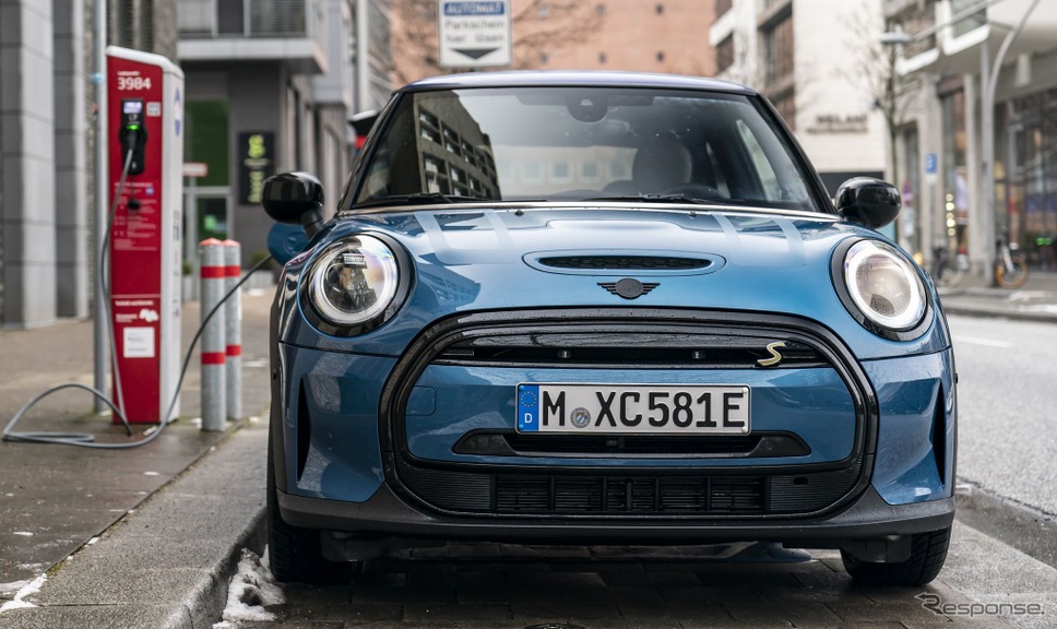 Miniのev クーパーse に改良新型 航続は最大234km Iaaモビリティ21で発表へ レスポンス Response Jp Miniのev クーパーse に改良新型 航続は最大234km Iaaモビリティ21で発表へ レスポンス Response Jp