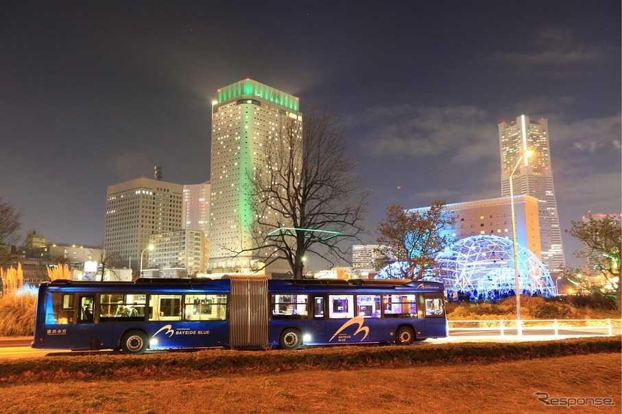 ベイサイドブルー と あかいくつ イルミネーション仕様で夜の横浜を走る レスポンス Response Jp