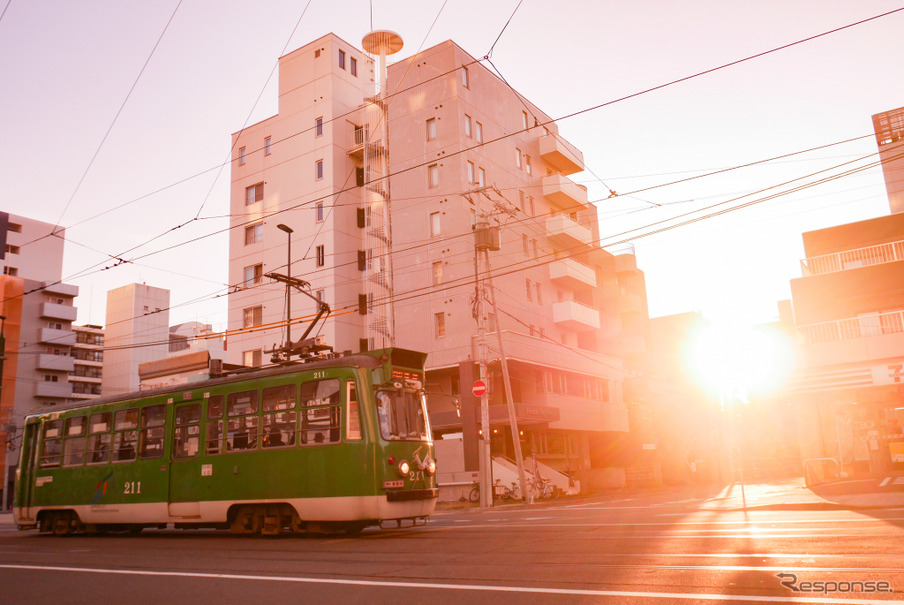 札幌市電が初の無料運行 市民以外もok 6月の計4日間 7月以降も実施 レスポンス Response Jp 札幌市電が初の無料運行 市民以外もok 6月の計4日間 7月以降も実施 レスポンス Response Jp