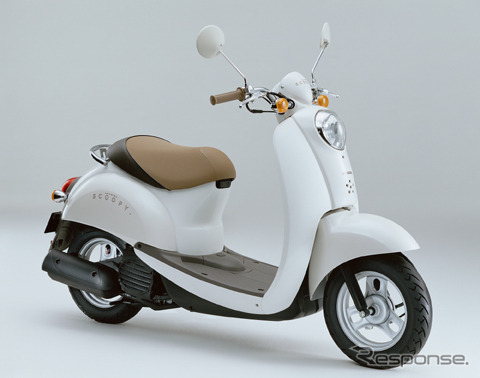 スクーター夏バージョンは専用色3000円です---ホンダ『クレア・スクーピー』