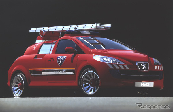 【パリ・ショー2002出品車】プジョー『H2O』---“速い”燃料電池で働くクルマ