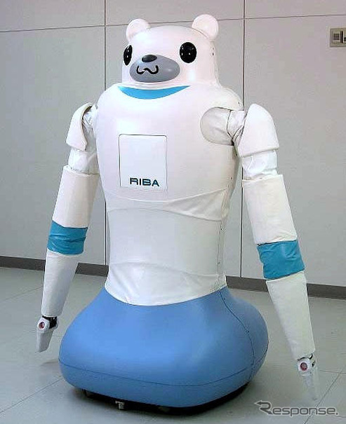 61kgを担げる介護支援ロボット　理研と東海ゴムが開発