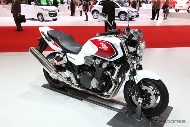 東京モーターショー09 ホンダ シリーズ最高峰 Cb1300 を3仕様出品 レスポンス Response Jp