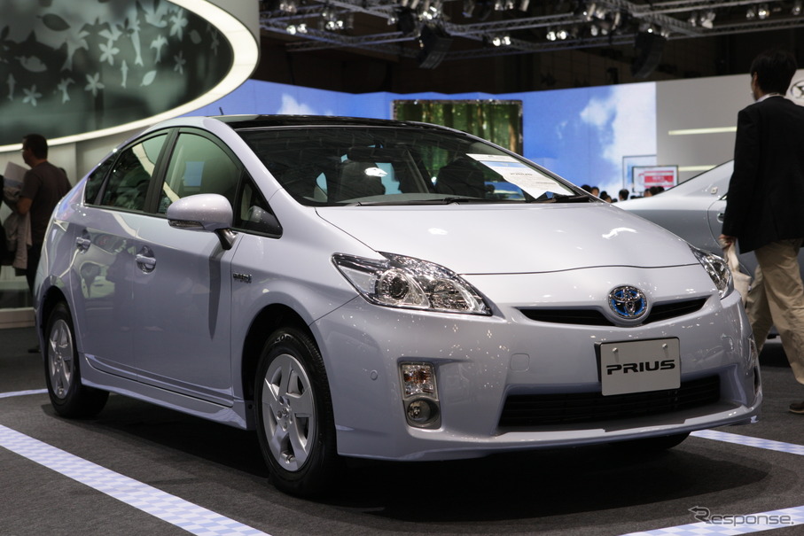 トヨタ プリウス