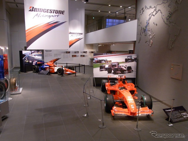 TODAY館モータースポーツ展示