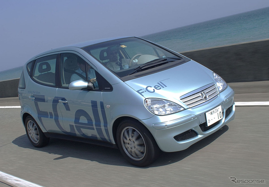 「交通環境学習クルマ大集合」に提供される、Aクラスベースの燃料電池車「F-CELL」