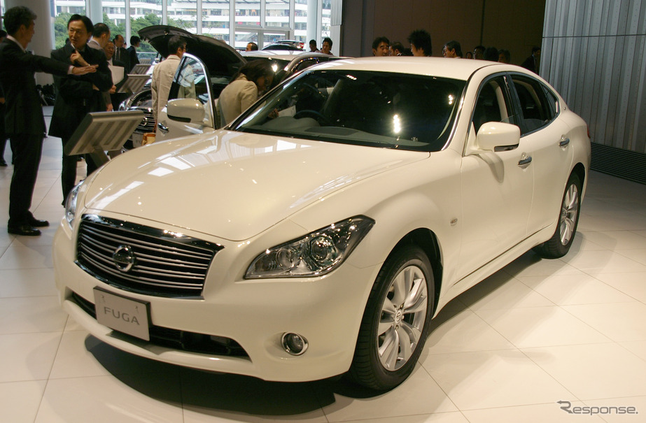 フーガ 新型
