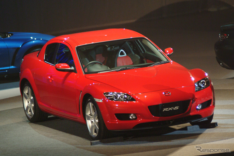 【マツダ『RX-8』発表】ずばり、これはスポーツカーなのですか?