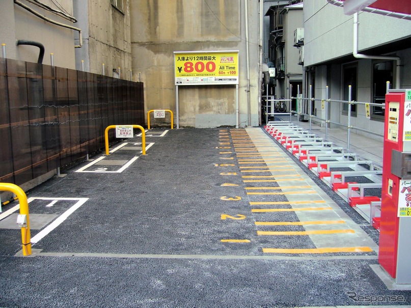 中央第4宝町駅前駐車場