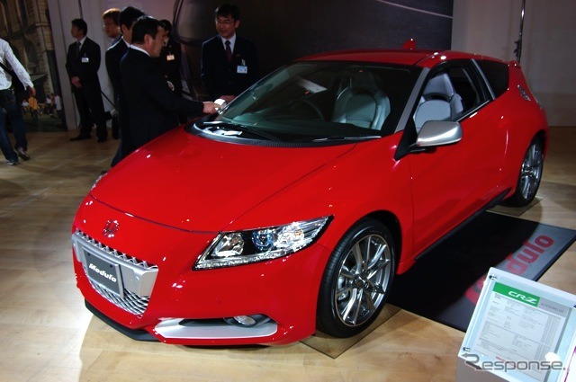 CR-Z。2月26日発売