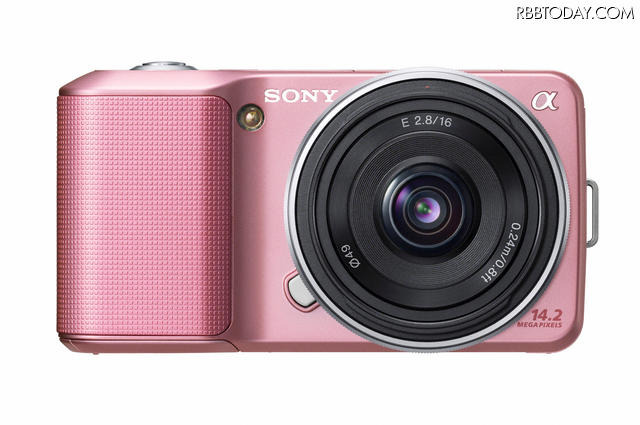 小型一眼デジタルカメラ、NEX-3、ソニー 「NEX-3」の新色ピンクで広角レンズ装着時