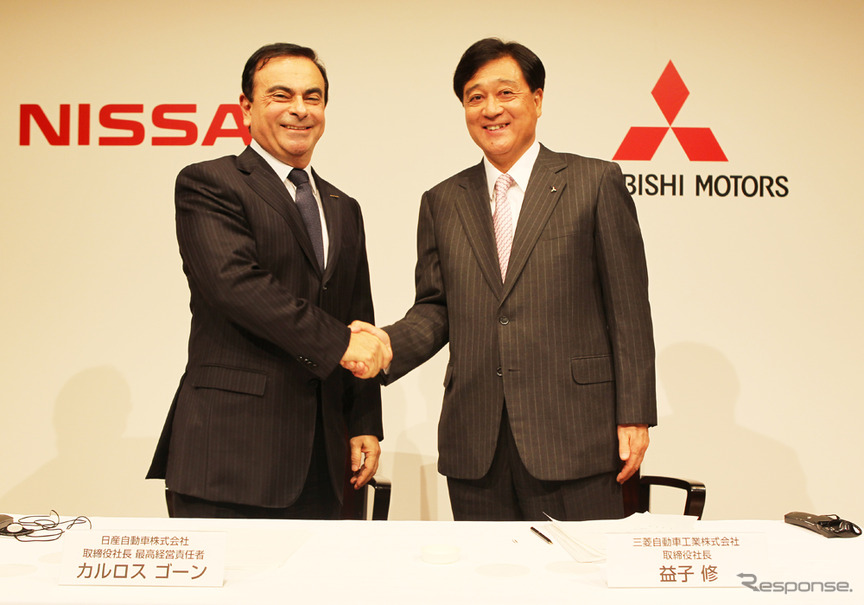 日産カルロス・ゴーン社長と三菱益子修社長(12月14日の会見にて)