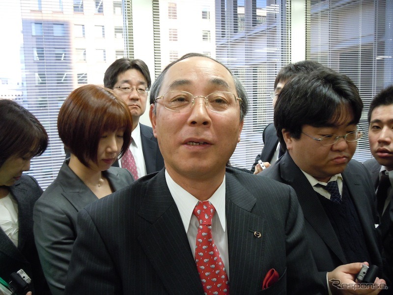 白井芳夫社長