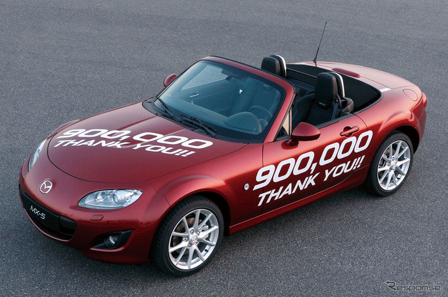 90万台目のラインオフとなったロードスター（ドイツ向け2.0リットルモデル ）