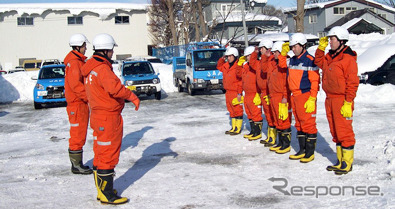 雪上救援研修のようす