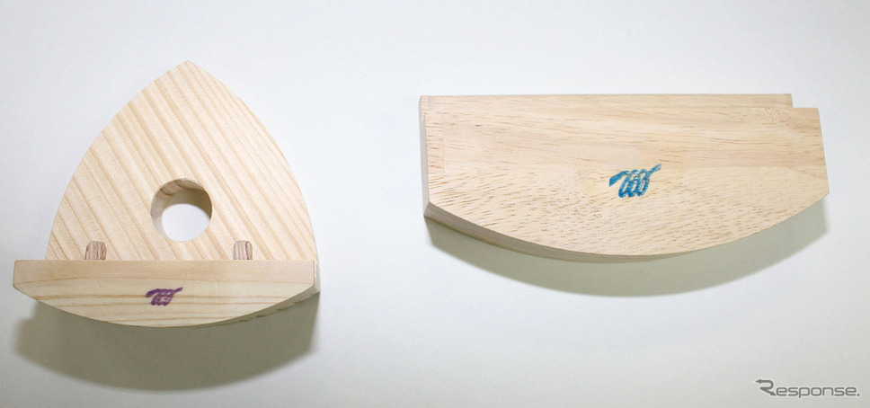 卒業生が写真を飾れる物を設計・製造