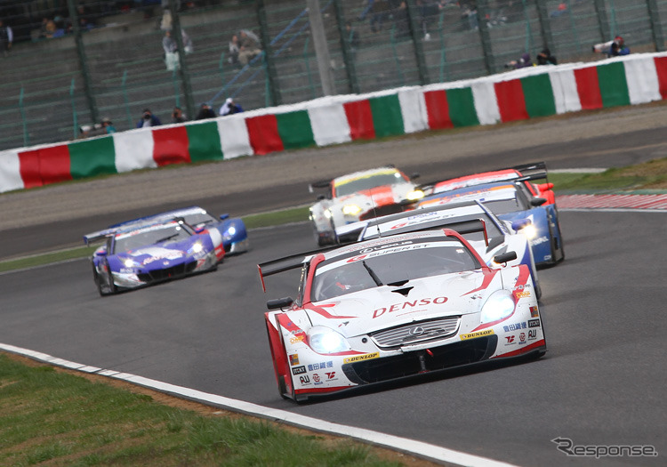 LEXUS TEAM SARD（2010年SUPER GT 第1戦のようす）
