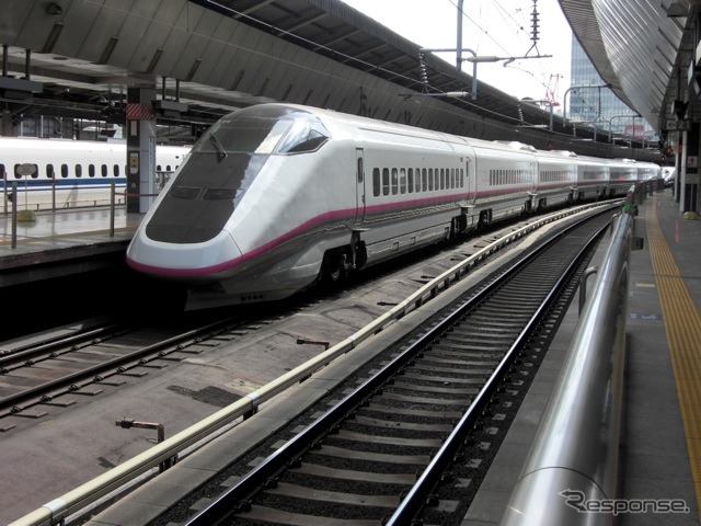 東京駅で待機する秋田新幹線（3月14日）