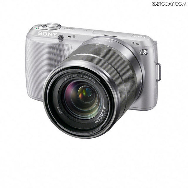 「NEX-C3」シルバー (E 18-55mm F3.5-5.6 OSSレンズ装着時)