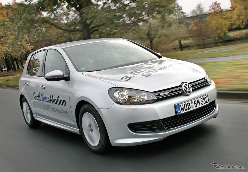 11日にVWによるエコドライブ世界選手権「Think Blue. World Championship 2011」が開催される。写真は、日本代表の工藤氏がステアリングを握るのと同車種のゴルフ・ブルーモーション
