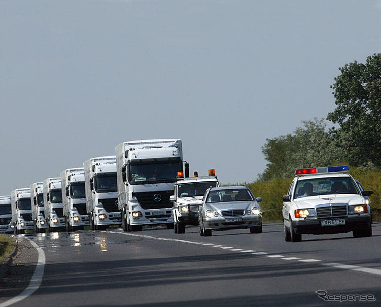 メルセデスベンツのトラック販売、8％増…2003年実績