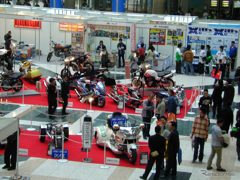 【東京モーターサイクルショー04】写真蔵…日本最大規模のバイクイベント