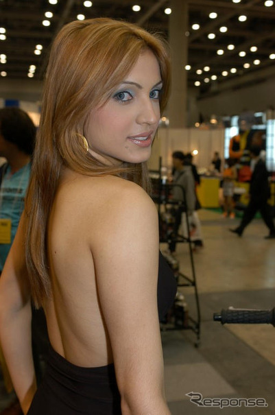 【東京モーターサイクルショー04】コンパニオン写真蔵…まだあるのよ