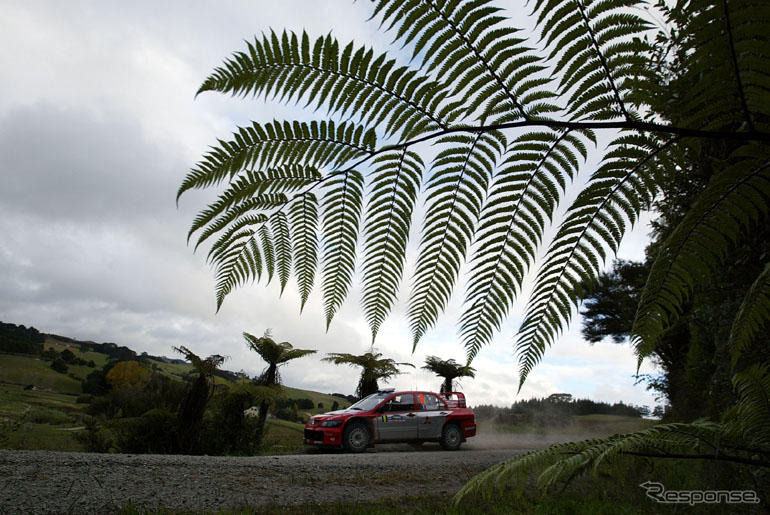 【三菱WRC】パニッツィ、リタイヤするもコースとライバルを観察