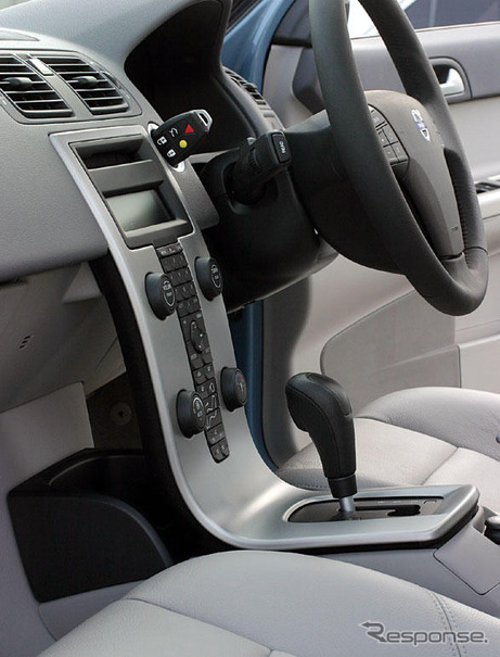 【インプレ'04】熊倉重春　ボルボ『S40/V50』 末っ子は洒落っ気たっぷり